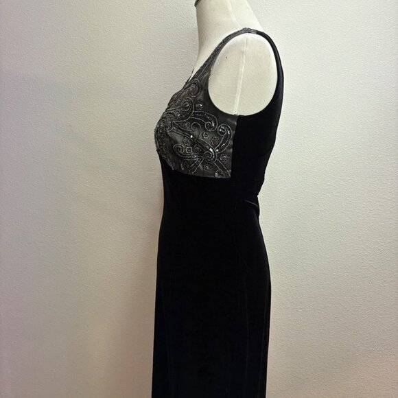 VTG Black Velvet Gown Silver Embellished Sleeveless Evening Dress Sz 6 Glam - Picture 5 of 11